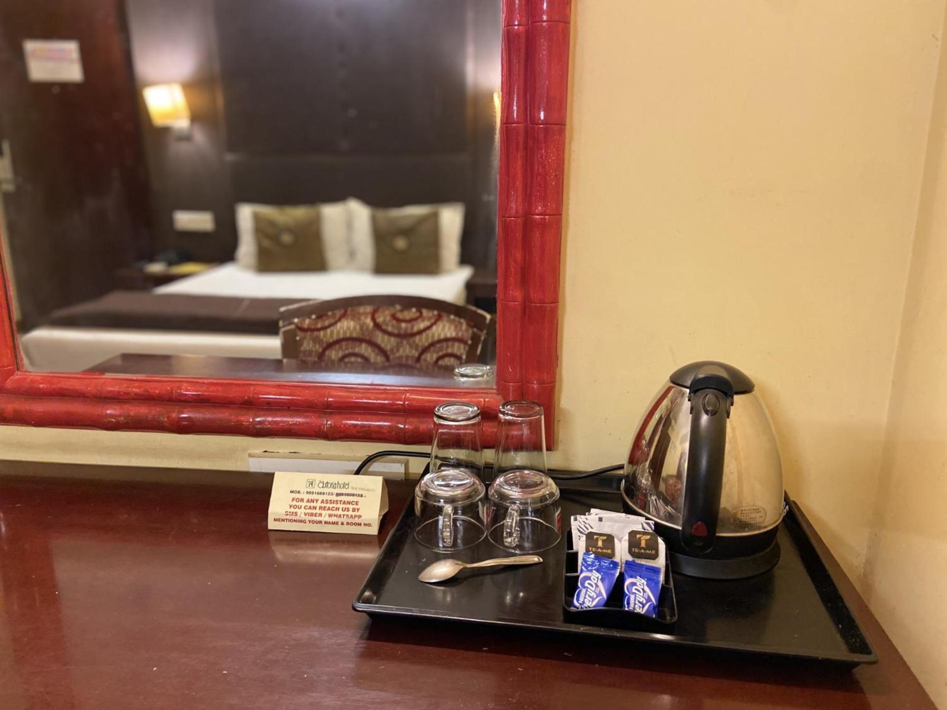 Astoria Hotel Calcutta Extérieur photo