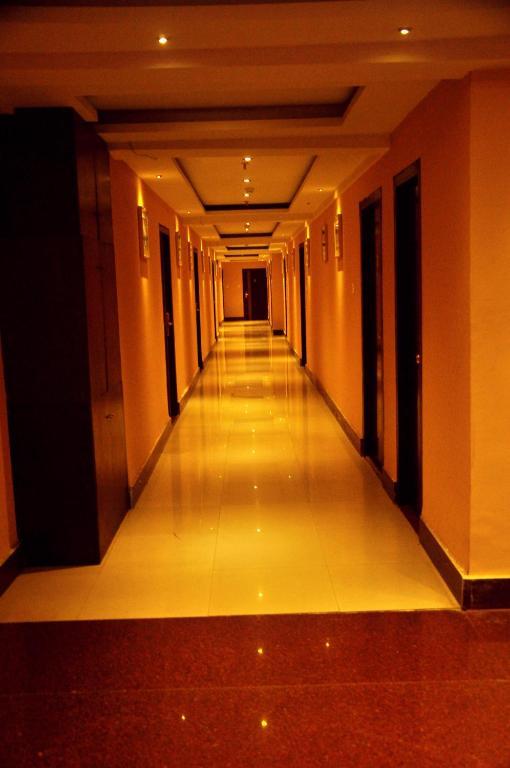 Astoria Hotel Calcutta Extérieur photo