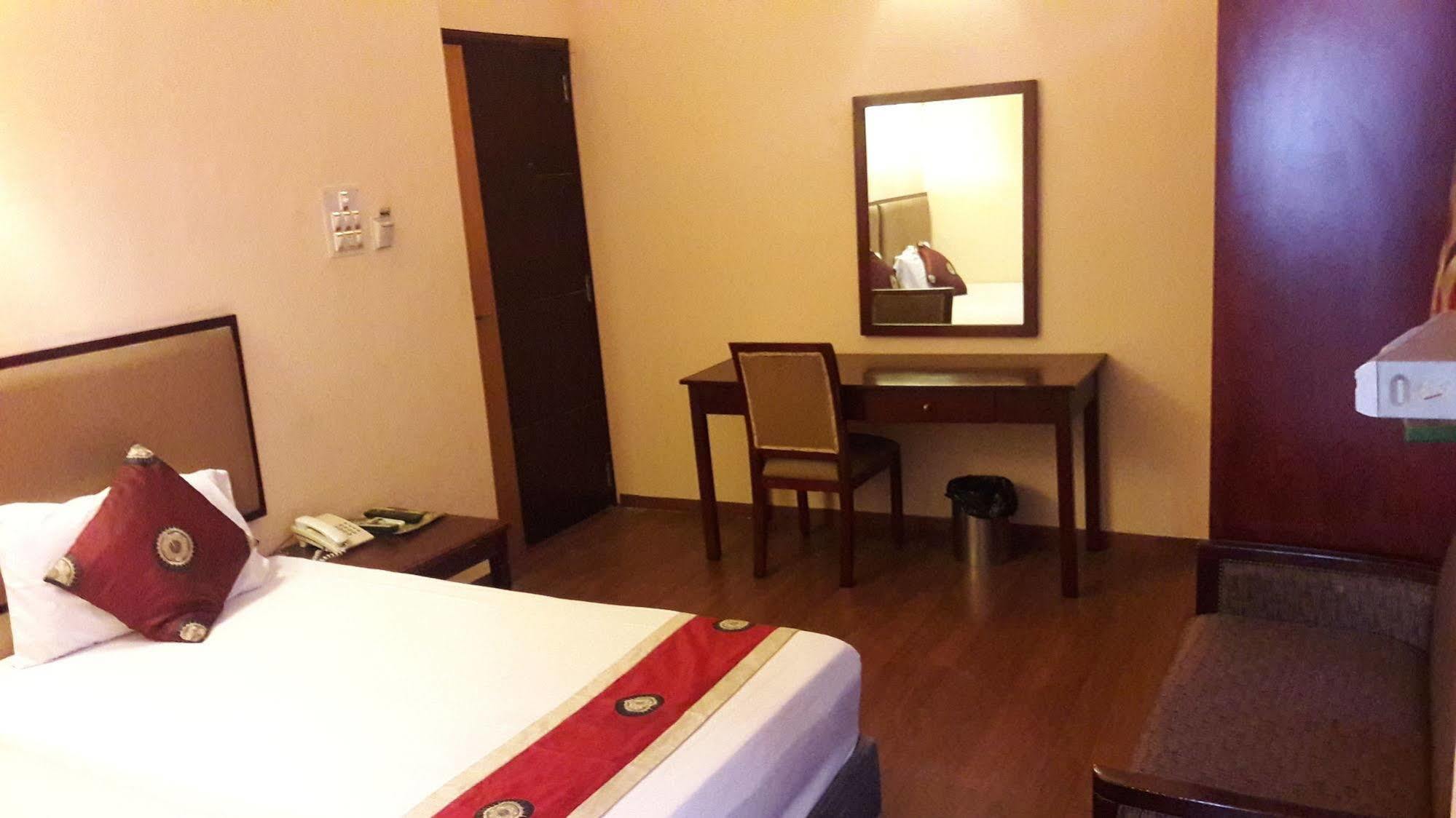 Astoria Hotel Calcutta Extérieur photo