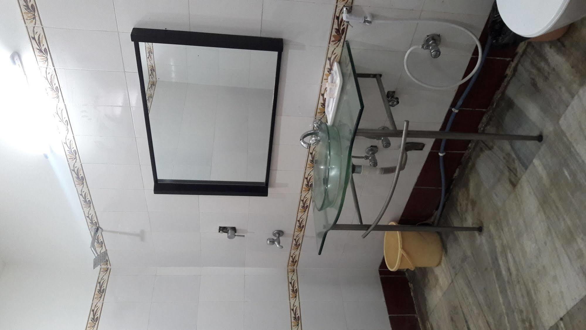 Astoria Hotel Calcutta Extérieur photo
