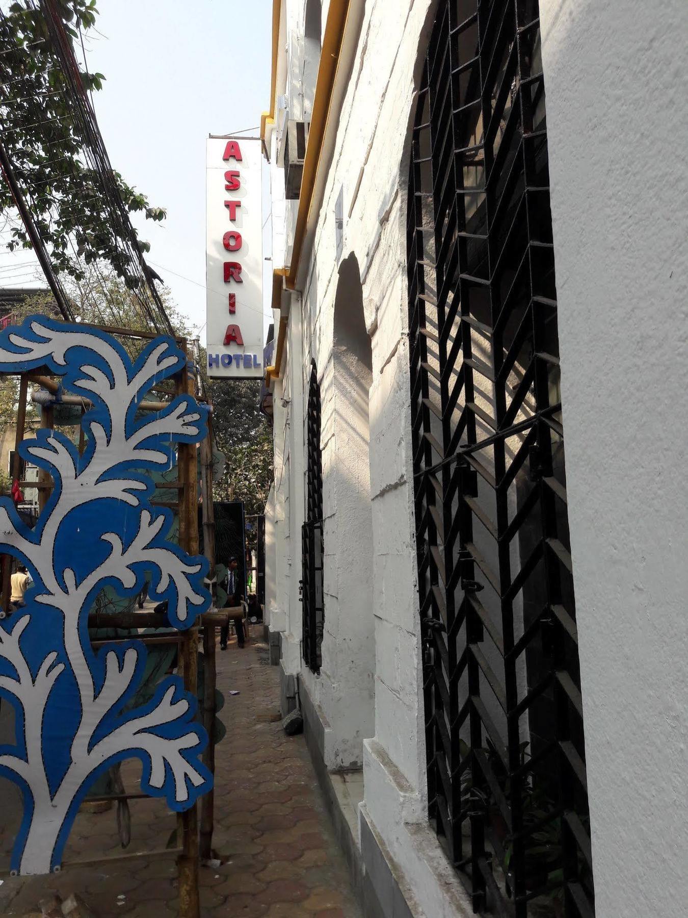 Astoria Hotel Calcutta Extérieur photo